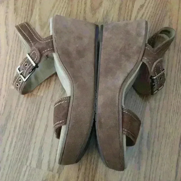 Clarks Artisan Aisley Orchid Platform Wedge Sandals Tan Suede Neutral Two Tone - Picture 7 of 11